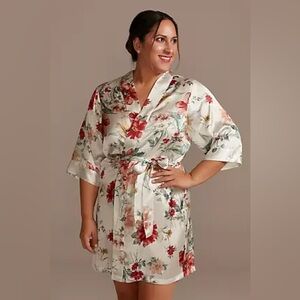 David’s bridal white and floral robe L/XL